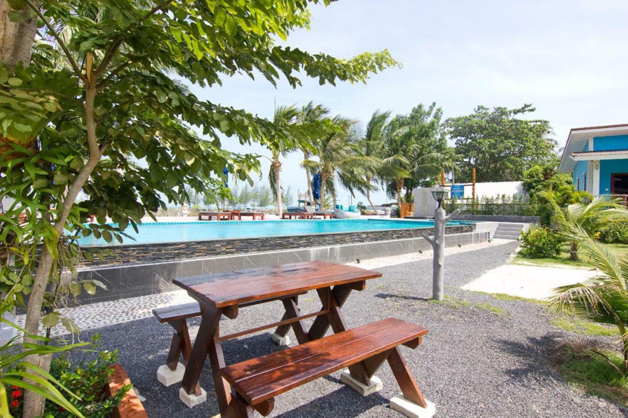 Breeze Bay Villa Wok Tum Extérieur photo
